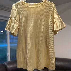Small ribbed yellow top. Cherish Brand.